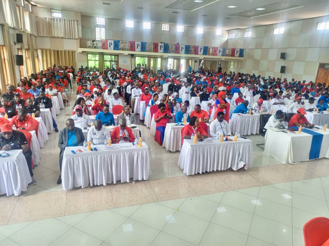 Abitabiriye inteko itora