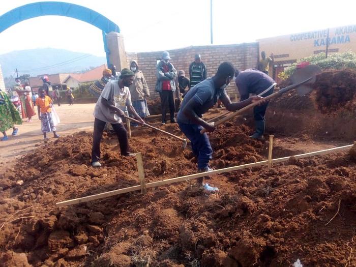 Uwo mubiri wabonetse hatunganywa ahagiye kubakwa urukarabiro