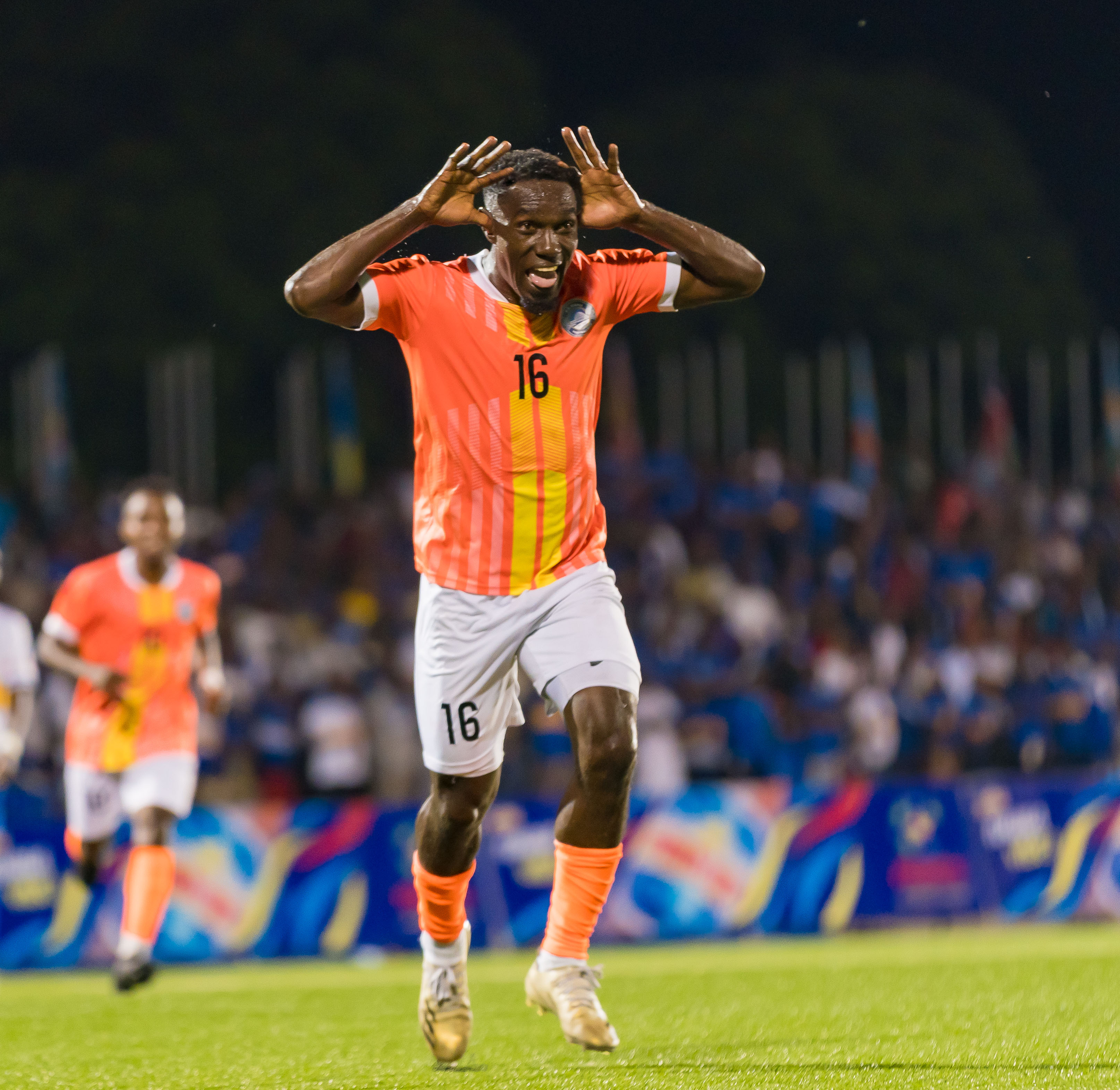 Ssekisambu yishimira igitego yari amaze gutsinda Rayon Sports 