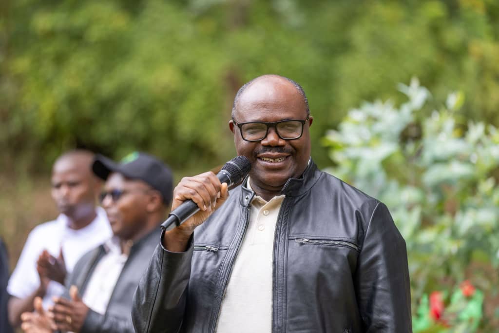 Minisitiri w'Intebe Dr. Nsengiyumva, yasabye abaturage kurinda ibiti