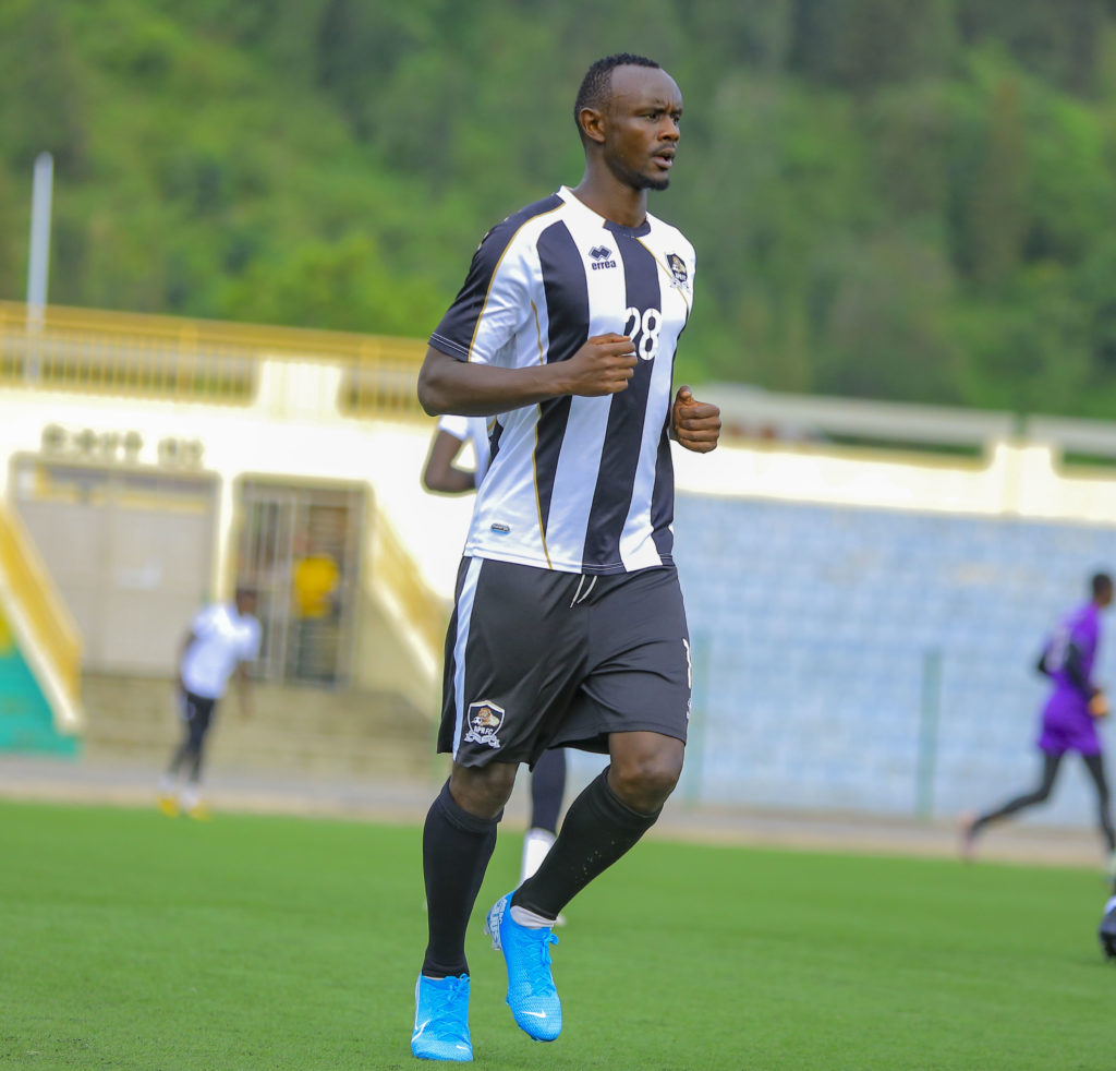 MUSHIMIYIMANA MOHAMED wa APR FC ntazagaragara ku mukino uzabahuza na Marines