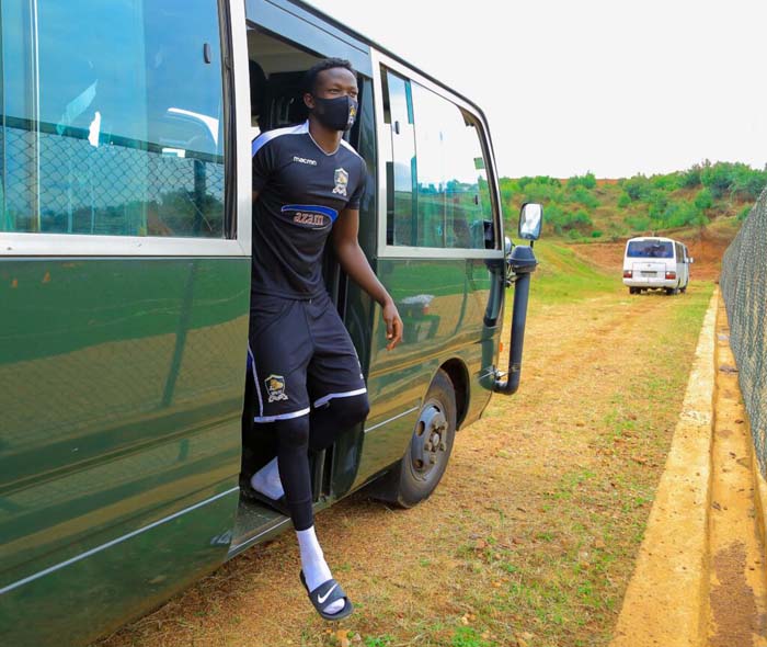 Myugariro Mutsinzi ANge agera ku kibuga cy