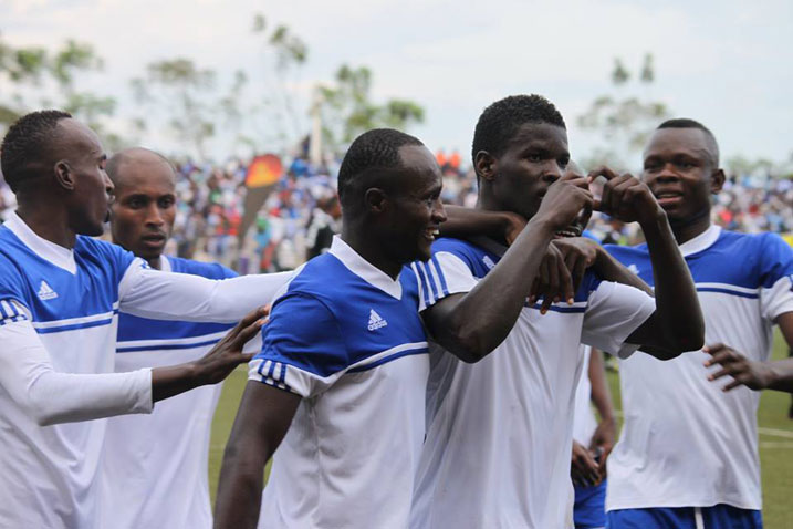 APR FC ikomeje guhanganira igikombe cya shampiyona na Rayon Sport ya mbere.
