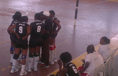 APR VC niyo yatwaye igikombe cya shampiyona mu bagore.