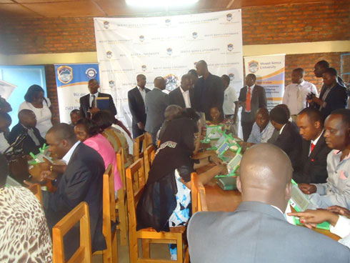 Aba badepite birebeye uburyo mudasobwa za One laptop per child zikora.