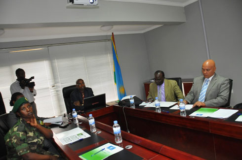 Aba bagenzuzi bagaragarijwe mu buryo burambuye ibyo ikigo kimaze kugeraho.