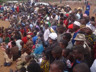 Bamwe mu bana baba mu nkambi ya Kiyanzi.