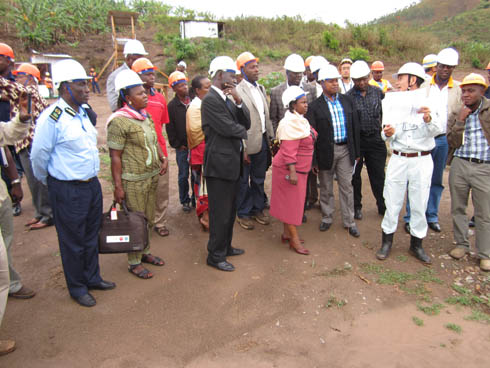 Abadepite ba EALA basobanurirwa aho aho imirimo yo kubaka one Stop Border Post igeze.