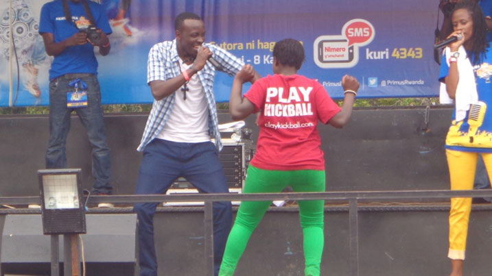 Abafana babyinanye n