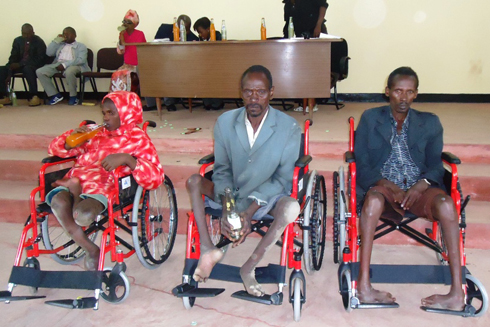 Abafite ubumuga mu karere ka Nyabihu bishimiye inkunga y