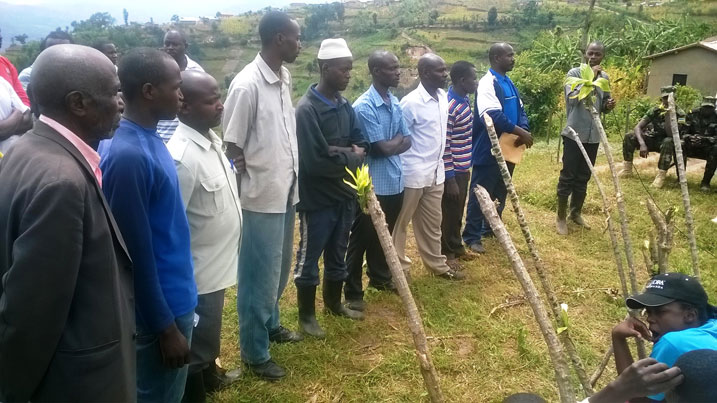 Abagize ishyirahamwe UMUKINDU bijeje abaturage kubarindira umutekano.