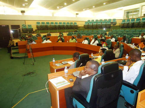 Abagize Inteko ishinga amategeko hamwe n