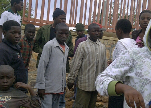 Izi nsoresore zari zirimo gushwana n'abo zari zimaze kwiba.