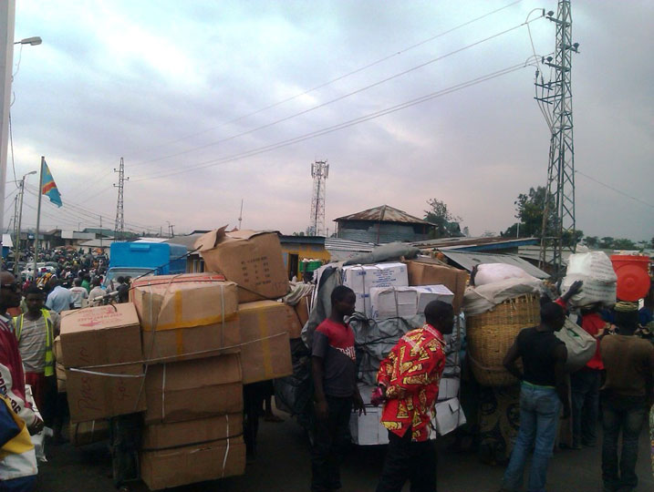 Abajyana ibicuruzwa Goma banenga uburyo bakwa amafaranga atandikwa mu bitabo.