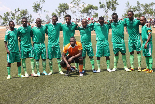 Abakinnyi babiri ba Kiyovu Sport barahagaritswe, umunyezamu witwa Mazimpaka André arirukanwa ashinjwa kurya ruswa.