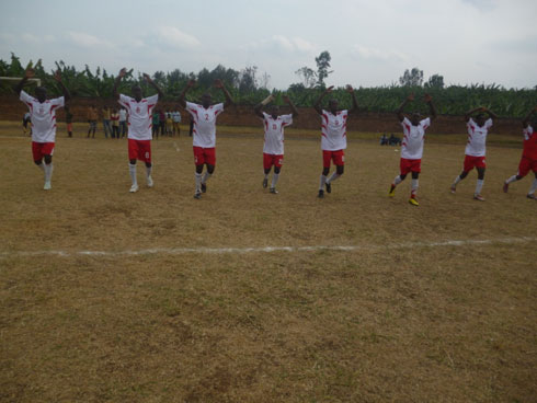 Abakinyi ba Espoir FC mu imyiteguro.