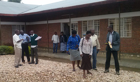 Aha abakozi ba GMO na MAJ bari basoje inama bagiranye ku buryo bwo gukomeza gufasha abaturage.