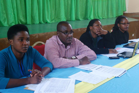 Abakozi ba Komisiyo y