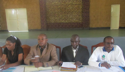 Abakozi ba komisiyo y