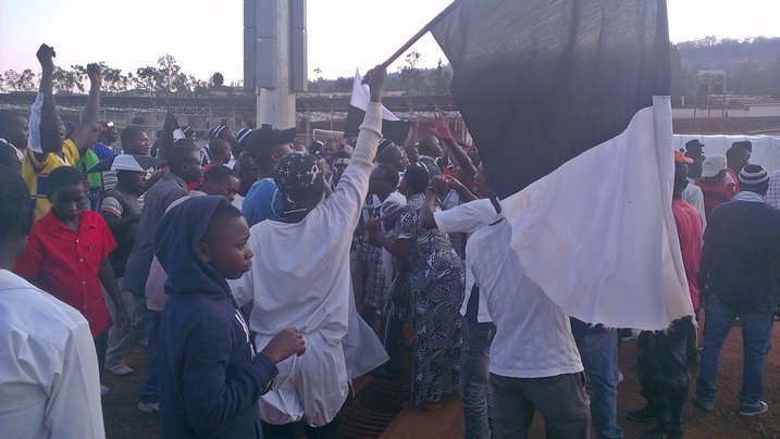 Abakunzi ba APR FC mu mudiho.