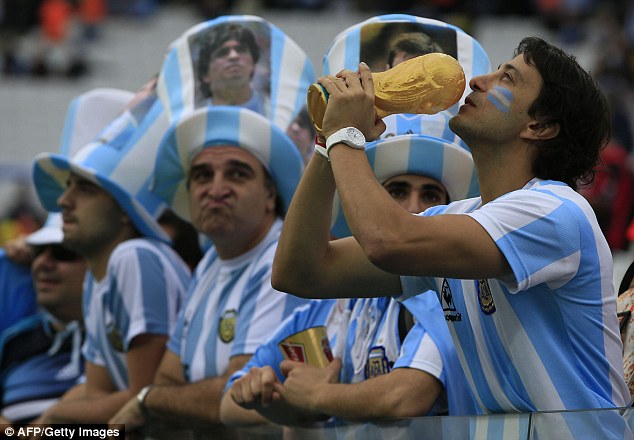 Abakunzi ba Argentine batangiye kwizera kuzatwara igikombe.