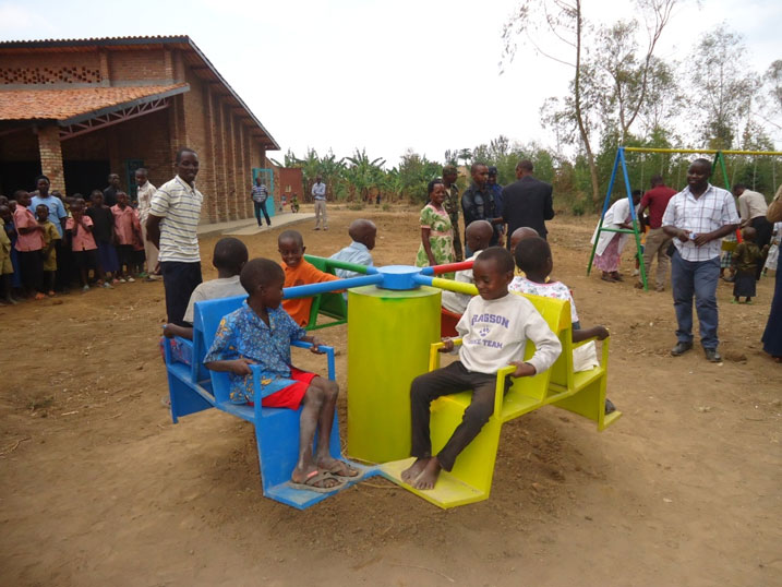 Abana babonye ibizajya bibahugisha bigatuma badakomeza kwandagara.