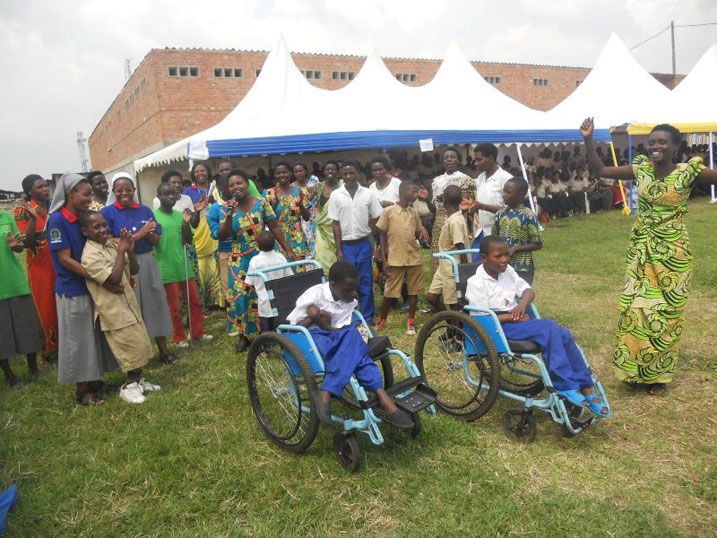 Abana bafite ubumuga basigaye babasha kugana ishuri.