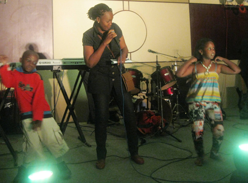 Abana barabyinnye karahava batahana DC ya alubumu