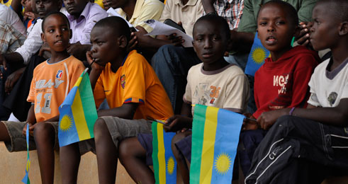 Abana nabo bari bitabiriye umukino