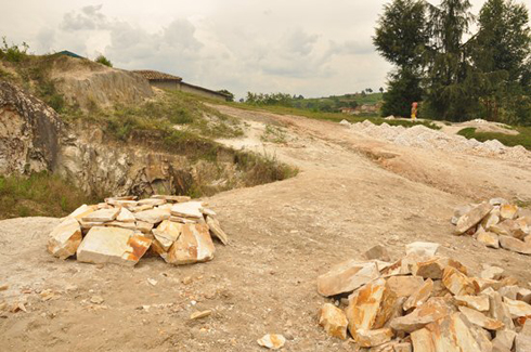 Abangije isambu ya Nkurikiyinka Damien banze kumwishyura ntibanayisubiranya.