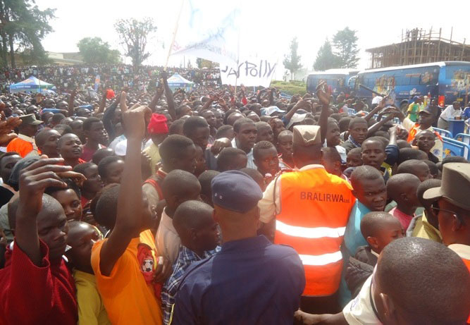 Abanyaruhango bitabiriye igitaramo cya Primus Guma Guma Super Star ari benshi.