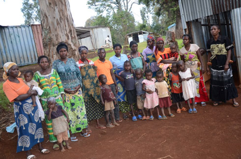 Bamwe mu Banyarwanda bahatutse kuri uyu wa 25/10/2013.