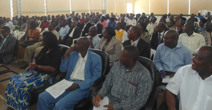 Aba ni bamwe mu bakomoka i Ngororero bitabiriye inama. Ngo bamwe mu bakomoka muri ako karere ariko ntibitabira uko bikwiye ibyateza imbere akarere kabo.