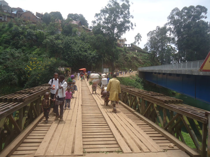 Abanyeshuri nabo bagaruwe.