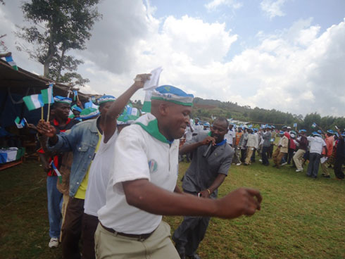 Abarwanashyaka ba PSD banezerewe bacinya akadiho.