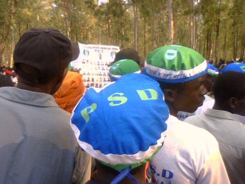 Abarwanashyaka ba PSD bumva imigabo n'imigambi by'ishyaka ryabo wabonaga batuje.