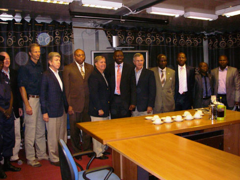 Abasenateri ba Amerika mu mujyi wa Goma nyuma y'ibiganiro n'abayobozi.