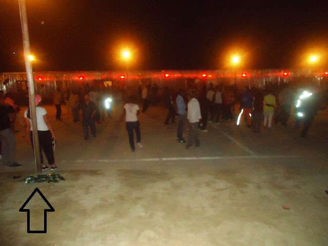 Abashinwa n'Abanyarwanda babyinaga bimara icyaka, bazimara amacupa bakagenda bayarunda. Aha hari akamenyetso ni hamwe mu ho bayarundaga.