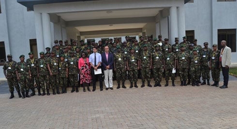 Abashoje amahugurwa hamwe n