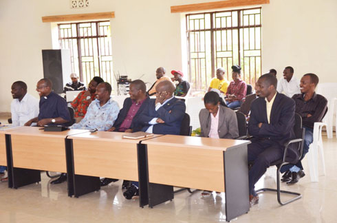 Abashyitsi batandukanye barimo na Minisitiri w'urubyiruko n'ikoranabuhanga bitabiriye ibiganiro bya "Ndi Umunyarwanda" mu karere ka Rusizi.