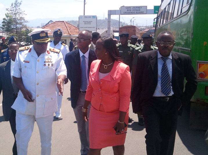 Abasirikare ba Nigeria basura umupaka muto uhuza Goma na Gisenyi.