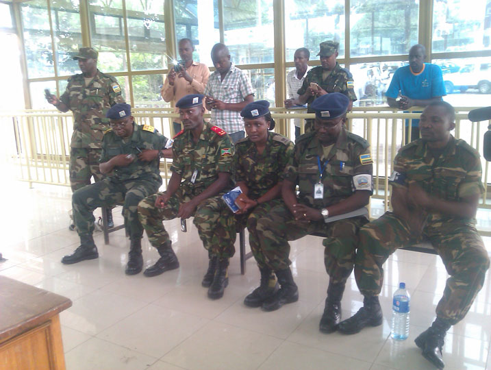 Abasirikare bagize EJMV bashyikirijwe umusirikare wa Congo sous-lieutenant Sibomana Andre Kangaba wafatiwe mu Rwanda.