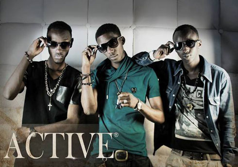 Abasore batatu bagize itsinda ry