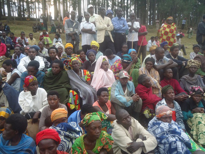 Abaturage bari bitabiriye ikiganiro cya minisitiri w