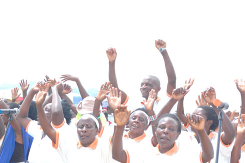 Abaturage baserukiye kwizihiza umunsi mpuzamahanga w'ubukerarugendo.