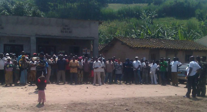 Abaturage bo mu murenge wa Rugerero bashimiwe uruhare bakomeje kugaragaza mu kwicungira umutekano.