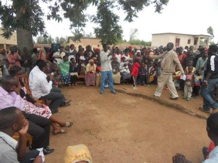 Abaturage bo mu murenge wa Nyarubaka bitabiriye ikiganiro n