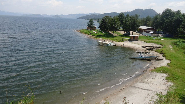 Abaturiye ikiyaga cya Burera bavuga ko iyo umuntu arohamye mo ngo umurambo we uboneka byibura nyuma y