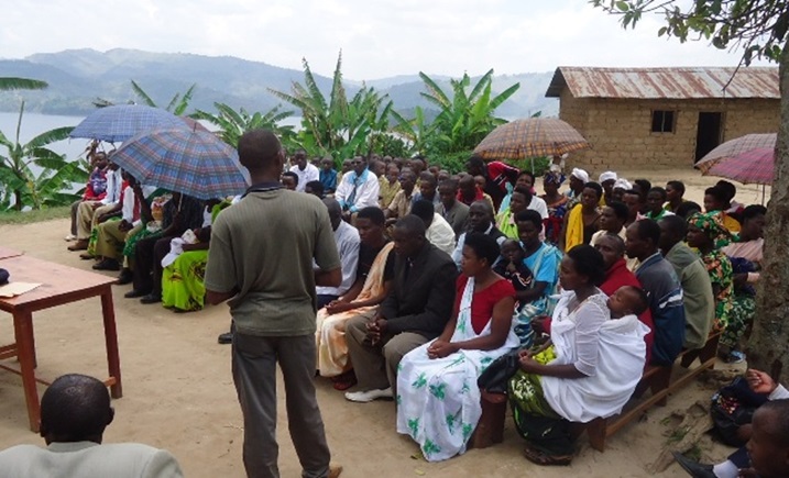 Abatuye ikirwa cya Bushongo bifuza kwimurwa kuko kuri icyo kirwa nta bikorwa remezo biharangwa.
