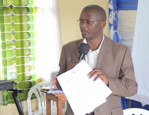 Umuyobozi w'akarere ka Rusizi yasabye abayobozi b'inzego z'ibanze kureka kurya ruswa.